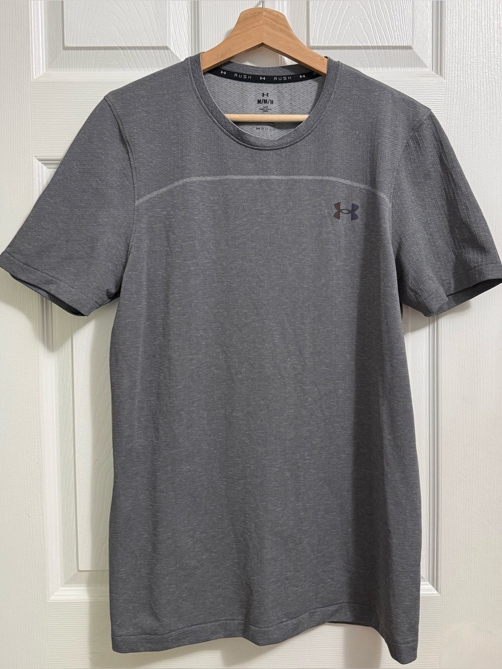 Under Armour Rush Men's Grey Short-Sleeve Performance T-Shirt